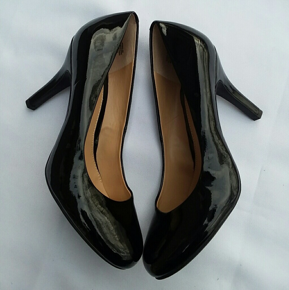 Kelly & Katie WOMEN'S BLACK HiGH HEELS SZ: 7.5 M